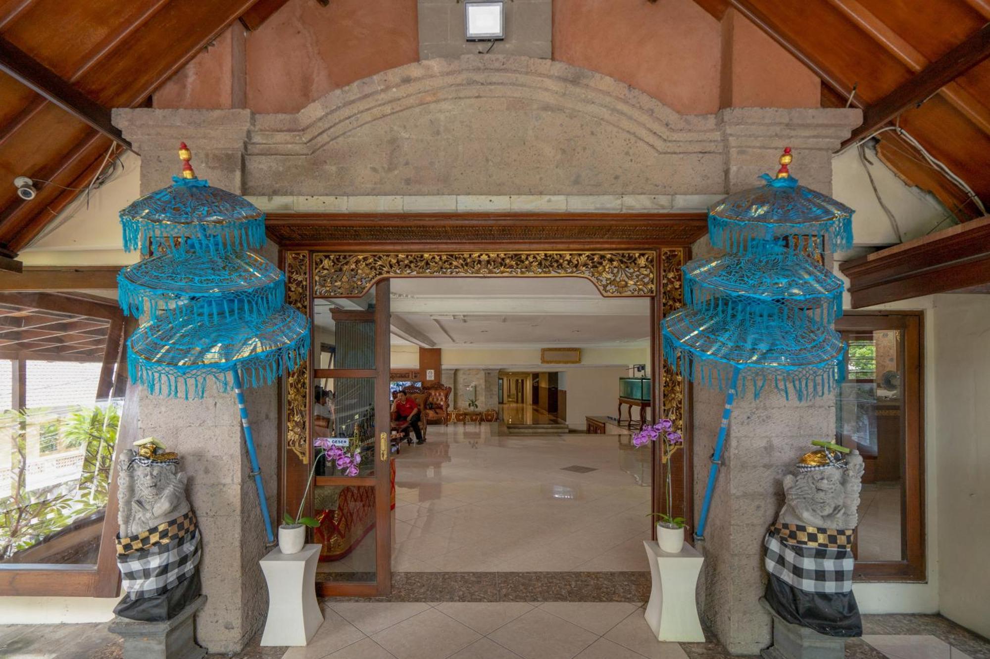 Reddoorz Plus At Mahajaya Hotel Denpasar Ngoại thất bức ảnh