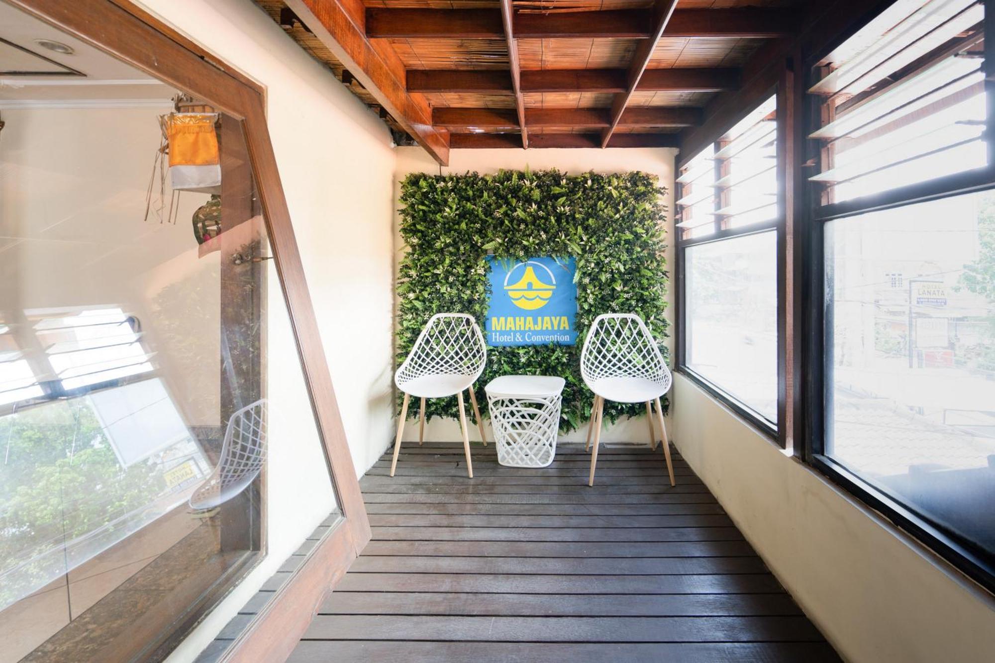 Reddoorz Plus At Mahajaya Hotel Denpasar Ngoại thất bức ảnh