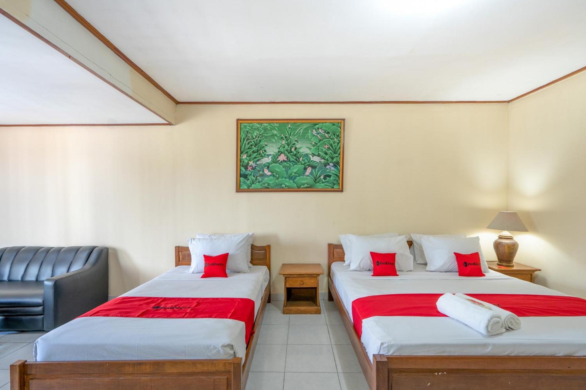 Reddoorz Plus At Mahajaya Hotel Denpasar Ngoại thất bức ảnh
